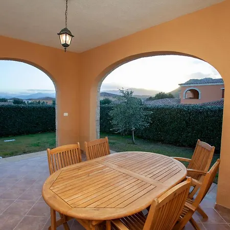 Arruli H1 Villa San Teodoro  Buitenkant foto